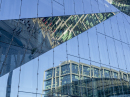 Spiegelfassade des Cube Berlin